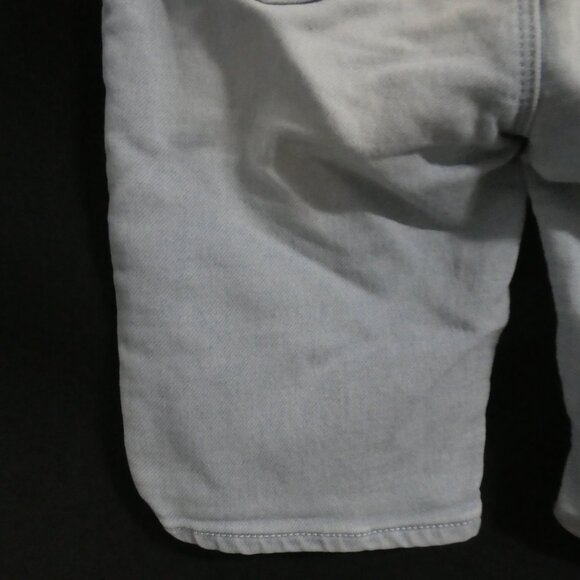 OLD NAVY - Stretch | 12 regular | Ballerina 360° Stretch Light Wash Bermuda Jean - Picture 12 of 14